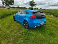 Gebraucht Volvo V40 R-Design 200 PS (147 kW) 2014 Blau Limousine