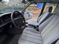gebraucht Mercedes 190 W201 H-Zulassung/ 4 Gang Schalter /klasse!