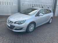 Gebraucht Opel Astra Edition 110 PS (80 kW) 2013 Silber Kombi