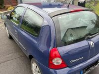 Gebraucht Renault Clio II 58 PS (42 kW) 2007 Blau Kleinwagen