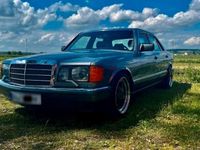 Usata Mercedes E500 252 CV (185 kW) 1990 Grigio Berlina