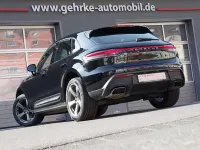 Gebraucht Porsche Macan 265 PS (194 kW) 2022 Schwarz SUV