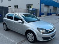 Gebraucht Opel Astra 105 PS (77 kW) 2005 Silber Kleinwagen