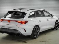 Używany Cupra Leon VZ 333 KM (244 kW) 2025 Biały