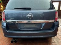 Gebraucht Opel Astra 116 PS (85 kW) 2010 Grau Kombi