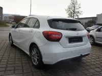 Gebraucht Mercedes A200 136 PS (100 kW) 2015 Weiß Kleinwagen