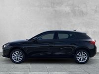 Neu Seat Leon 150 PS (110 kW) 2025 Grau Limousine