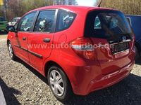 Gebraucht Honda Jazz S 90 PS (66 kW) 2015 Rot Kleinwagen