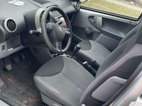 Gebraucht Toyota Aygo 69 PS (50 kW) 2008 Silber Kleinwagen