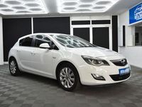 Gebraucht Opel Astra Innovation 179 PS (131 kW) 2011 Weiß Kombi