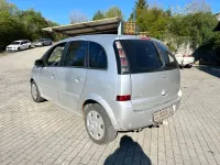 Usata Opel Meriva Edition 105 CV (77 kW) 2006 Argento Monovolume