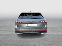 Gebraucht VW Passat R-line 150 PS (110 kW) 2024 Grau Kombi