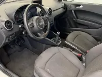 Gebraucht Audi A1 Attraction 86 PS (63 kW) 2011 Weiß Kleinwagen