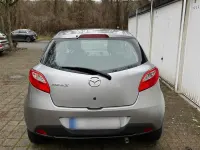 Gebraucht Mazda 2 Independence 75 PS (55 kW) 2010 Silber Kleinwagen