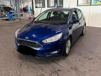 Gebraucht Ford Focus 101 PS (74 kW) 2016 Blau Kleinwagen