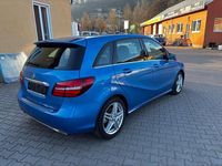 Gebraucht Mercedes B180 122 PS (89 kW) 2017 Blau Van / Kleinbus