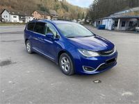 Gebraucht Chrysler Pacifica Touring 264 PS (194 kW) 2018 Blau Kombi