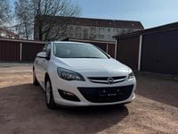 Gebraucht Opel Astra 115 PS (84 kW) 2014 Weiß Kombi