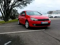 Gebraucht VW Golf VI 80 PS (58 kW) 2009 Rot Limousine