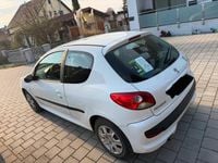 Gebraucht Peugeot 206+ 75 PS (55 kW) 2010 Weiß Kleinwagen