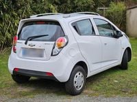Gebraucht Chevrolet Spark 60 PS (44 kW) 2010 Weiß Kleinwagen