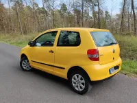 Gebraucht VW Fox 54 PS (39 kW) 2008 Gelb Kleinwagen