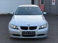 Second-hand BMW 318 143 CP (105 kW) 2007 Argintiu Berlinǎ