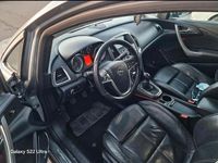 Gebraucht Opel Astra 140 PS (102 kW) 2011 Weiß Kombi