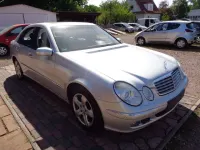 Gebraucht Mercedes E240 Elegance 177 PS (130 kW) 2005 Silber Limousine