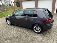 Gebraucht VW Golf VII LOUNGE 125 PS (91 kW) 2015 Grau Limousine