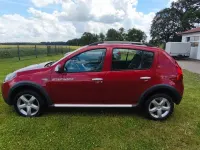 Gebraucht Dacia Sandero Stepway 84 PS (61 kW) 2012 Rot Limousine