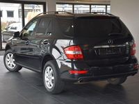 Gebraucht Mercedes ML350 231 PS (169 kW) 2010 Schwarz SUV