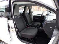 Gebraucht VW up! move up! 65 PS (47 kW) 2021 Pure white Kleinwagen