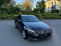Gebraucht Mercedes E220 170 PS (125 kW) 2013 Schwarz Limousine
