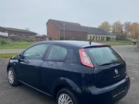 Gebraucht Fiat Punto Pop 69 PS (50 kW) 2014 Blau Kleinwagen