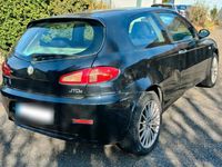 Gebraucht Alfa Romeo 147 120 PS (88 kW) 2007 Schwarz Kleinwagen