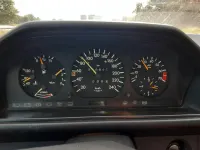 Gebraucht Mercedes E260 166 PS (122 kW) 1986 Grau Limousine