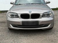 Gebraucht BMW 118 143 PS (105 kW) 2009 Grau Kleinwagen