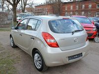 Gebraucht Hyundai i20 Classic 77 PS (56 kW) 2010 Silber Kleinwagen