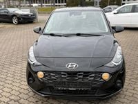 Gebraucht Hyundai i10 Select 67 PS (49 kW) 2020 Schwarz Kleinwagen