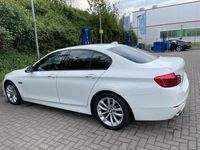 Gebraucht BMW 520 190 PS (139 kW) 2016 Weiß Limousine