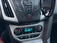 Gebraucht Ford Focus Trend 125 PS (91 kW) 2012 Limousine