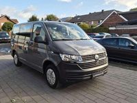 Gebraucht VW Transporter 110 PS (80 kW) 2022 Pure grey Van