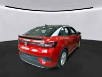 Gebraucht VW ID.5 Pro Performance 150 kW (204 PS) 2023 Kings red metallic schwarz SUV