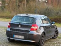 Gebraucht BMW 118 122 PS (89 kW) 2005 Andere farben Kleinwagen