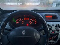 Usado Renault Kangoo Authentique 68 HP (50 kW) 2007 Prateado Monovolume