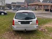 Gebraucht Ford Focus Futura 101 PS (74 kW) 2002 Grau Kombi