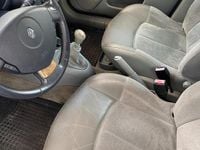 Gebraucht Renault Clio II Initiale 72 PS (52 kW) 2003 Rot Kleinwagen