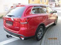 Gebraucht Mitsubishi Outlander Edition+ 150 PS (110 kW) 2018 Rot SUV