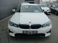 Gebraucht BMW 318 Sport Line 150 PS (110 kW) 2022 Weiß Kombi